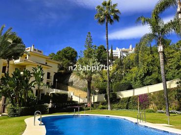Piso con balcón en venta en Urbanizacion Torre Esteril 100
