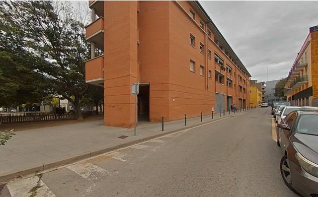 Local comercial en Venta en Carrer de Llançà en Eixample - Horta Capallera
