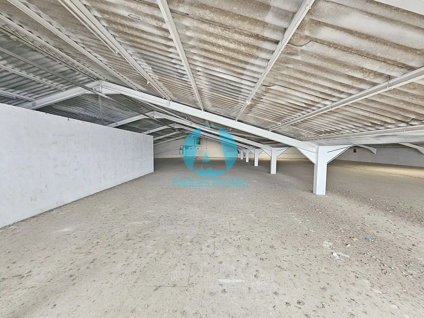 Nave industrial de alquiler en Mataró