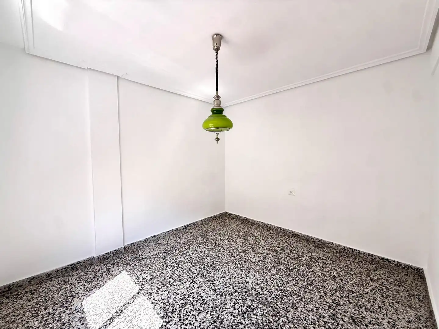 Flat for sale in Valencia  with Balcony