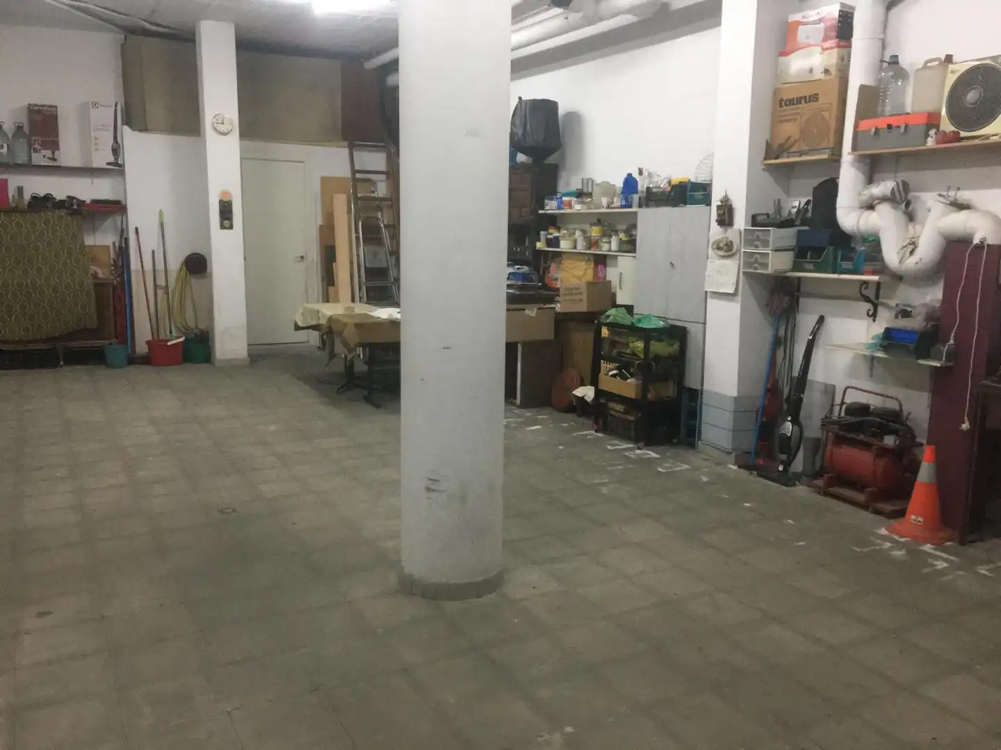 Local comercial de lloguer a Eixample Sud – Migdia, imagen 7