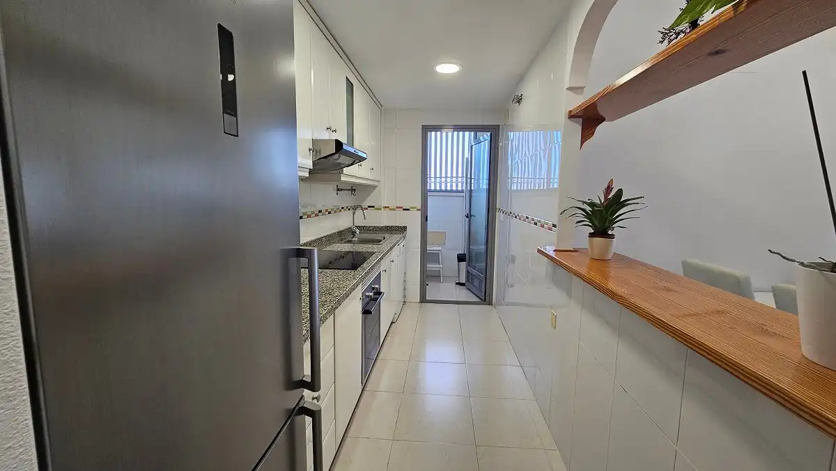 Cuina de Apartament en venda en Elche / Elx amb Aire condicionat, Traster i Balcó
