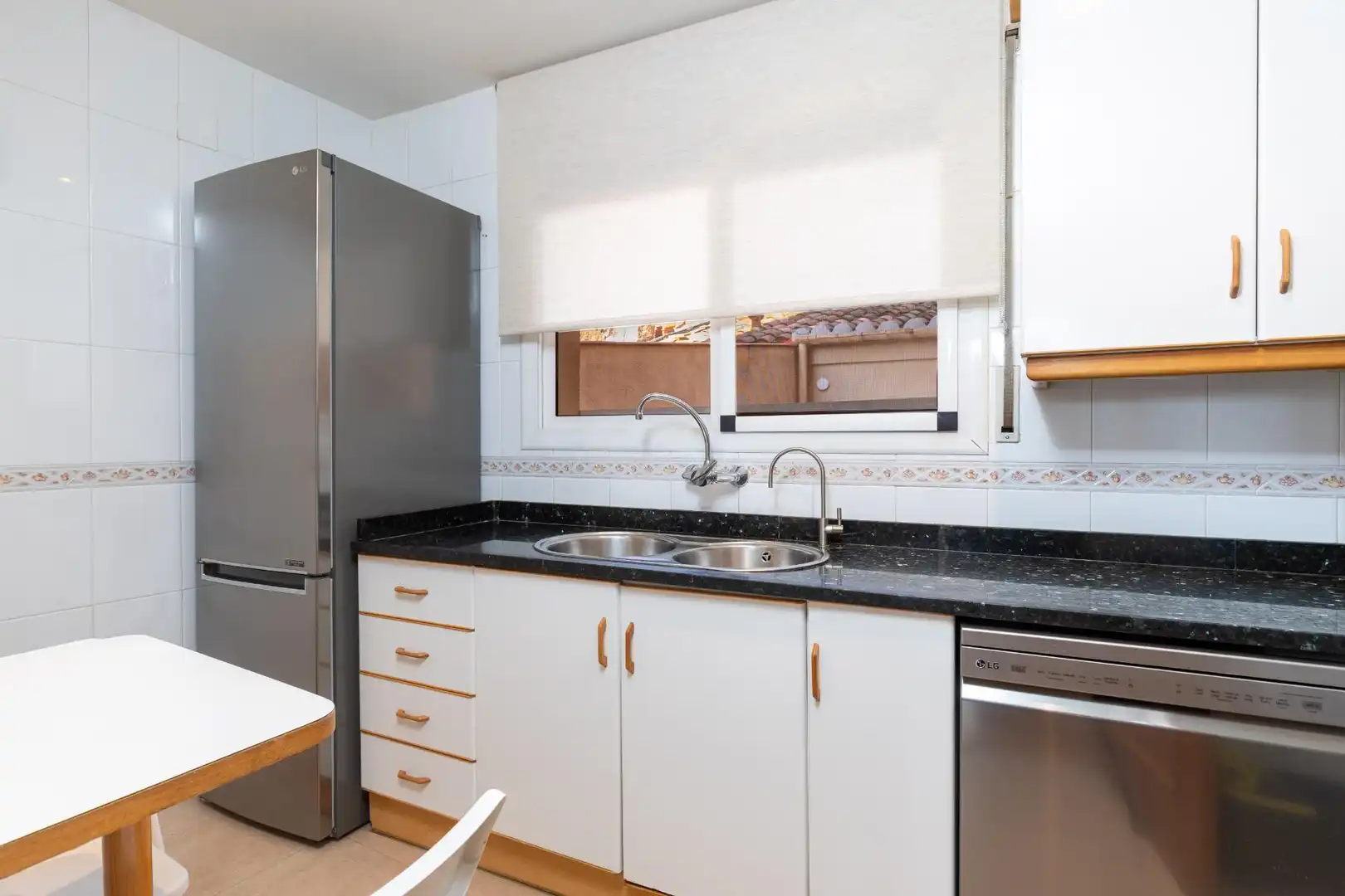 Kitchen of Houses for sale in Terrassa  with Terrace and Storage room