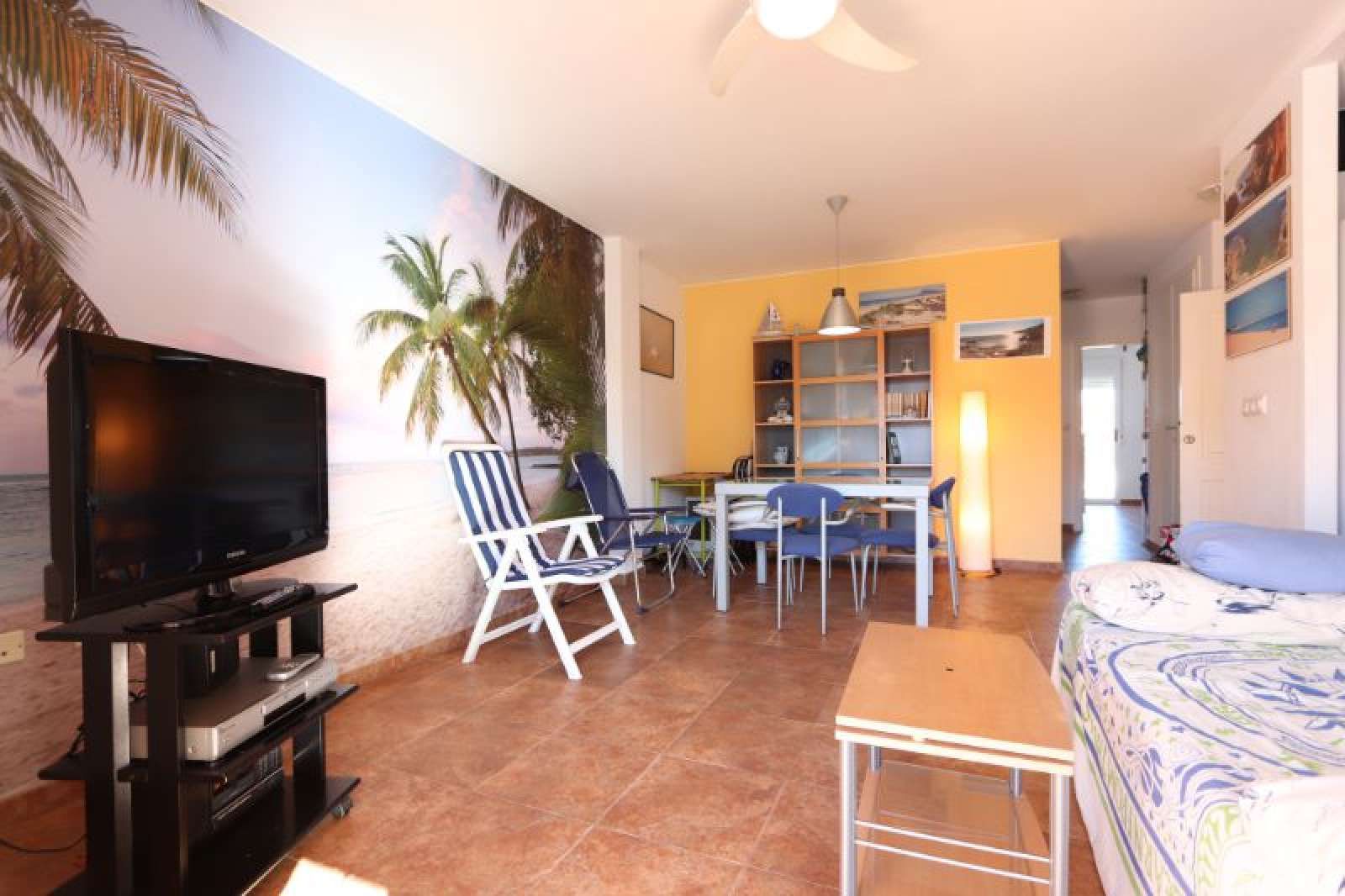 Living room of Apartment for share in Dénia  with Air Conditioner, Terrace and Furnished