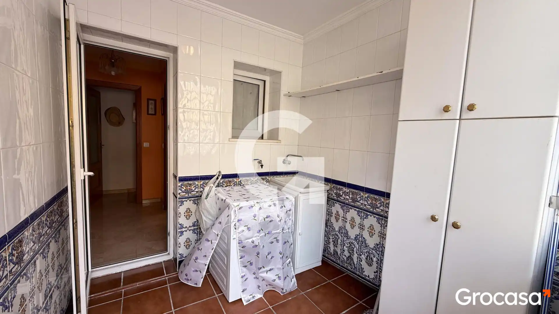 Cuina de Casa adosada en venda en Vélez-Málaga amb Aire condicionat, Calefacció i Jardí privat