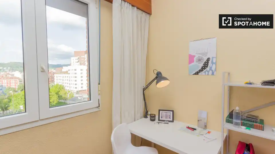 Room in Ametzola