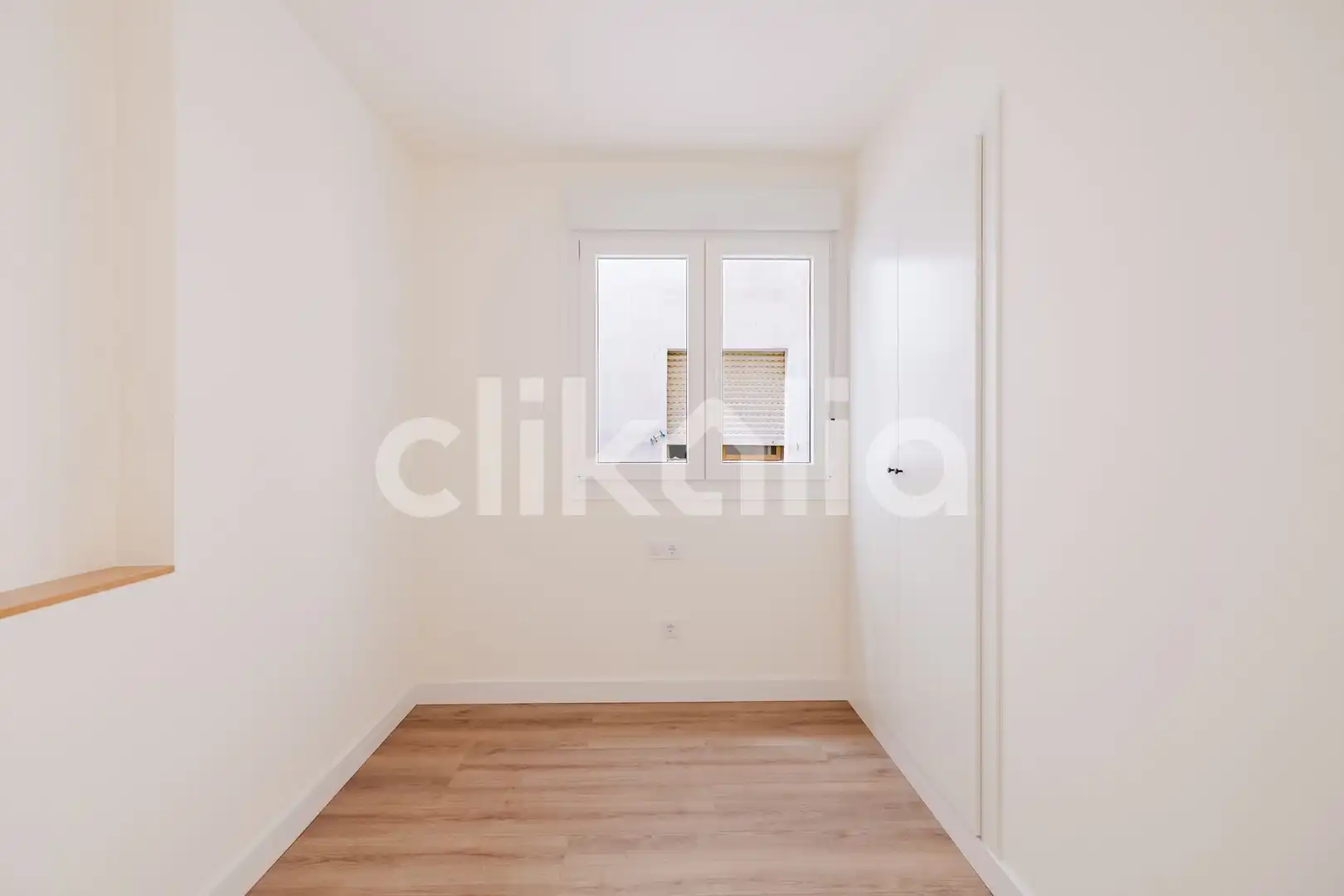 Bedroom of Flat for sale in Málaga  with Air Conditioner, Terrace and Balcony