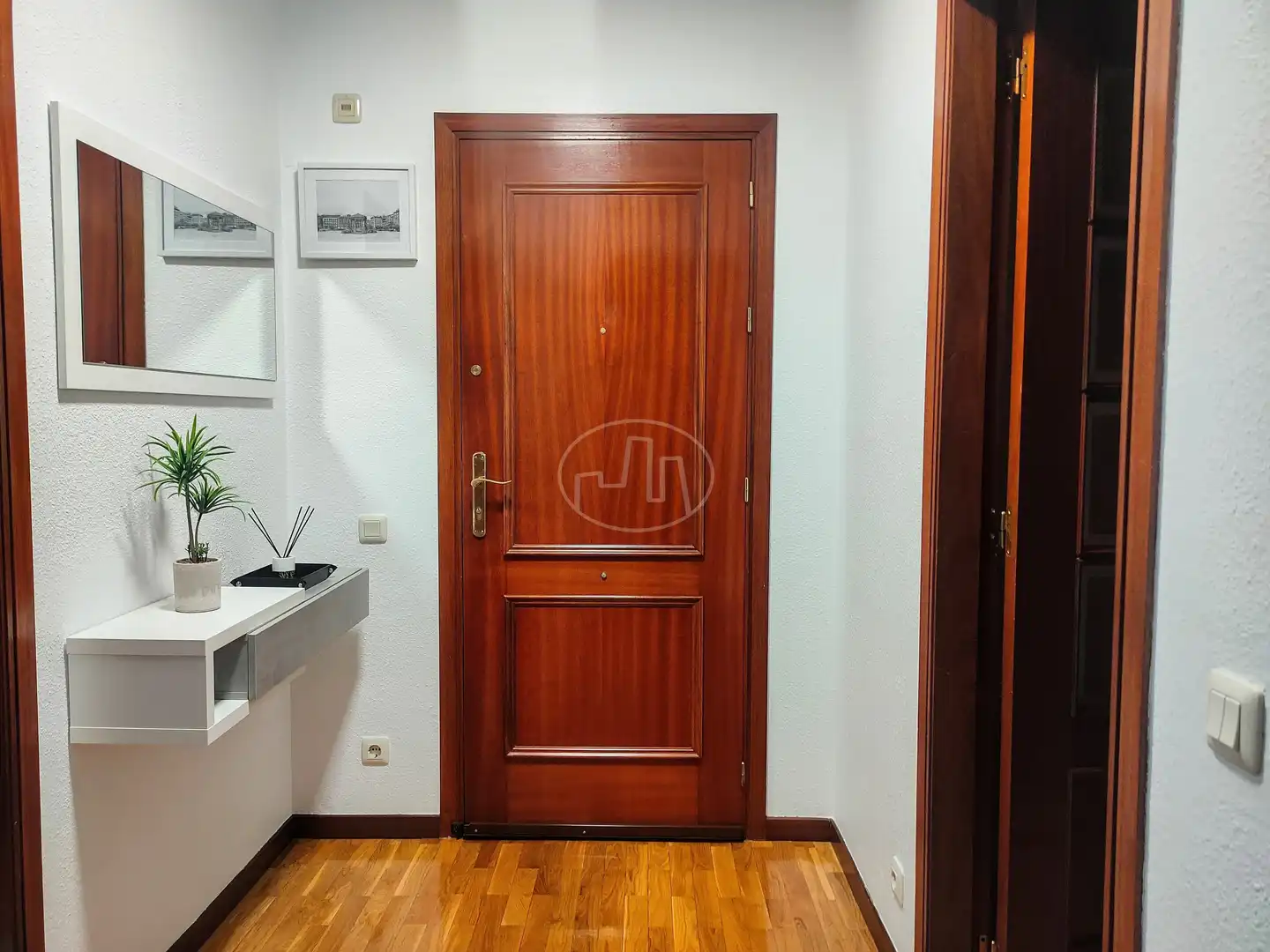 Piso de alquiler en Calle de Irunlarrea, Mendebaldea - Ermitagaña