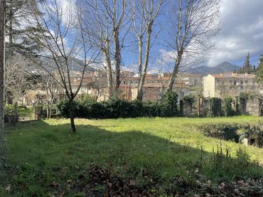 Terrains et parcelles à vendre à SANTA COLOMA