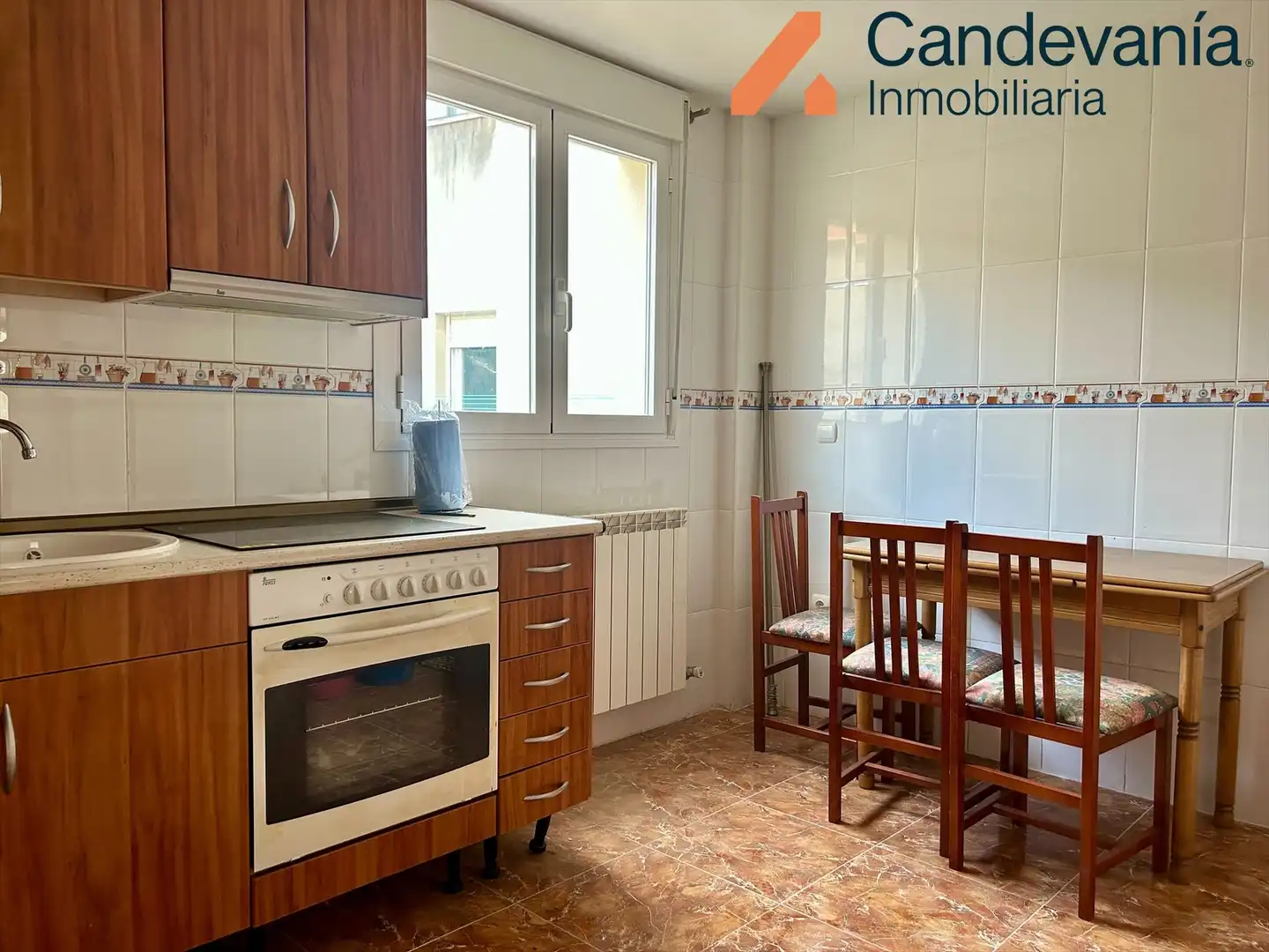 Cocina de Piso en venta en San Mateo de Gállego con Calefacción y Trastero
