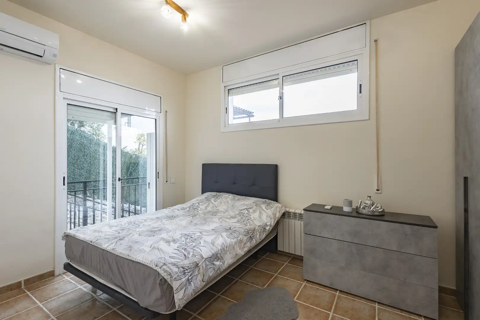 Schlafzimmer von Haus oder Chalet zur Miete in Sitges mit Klimaanlage, Heizung und Privatgarten