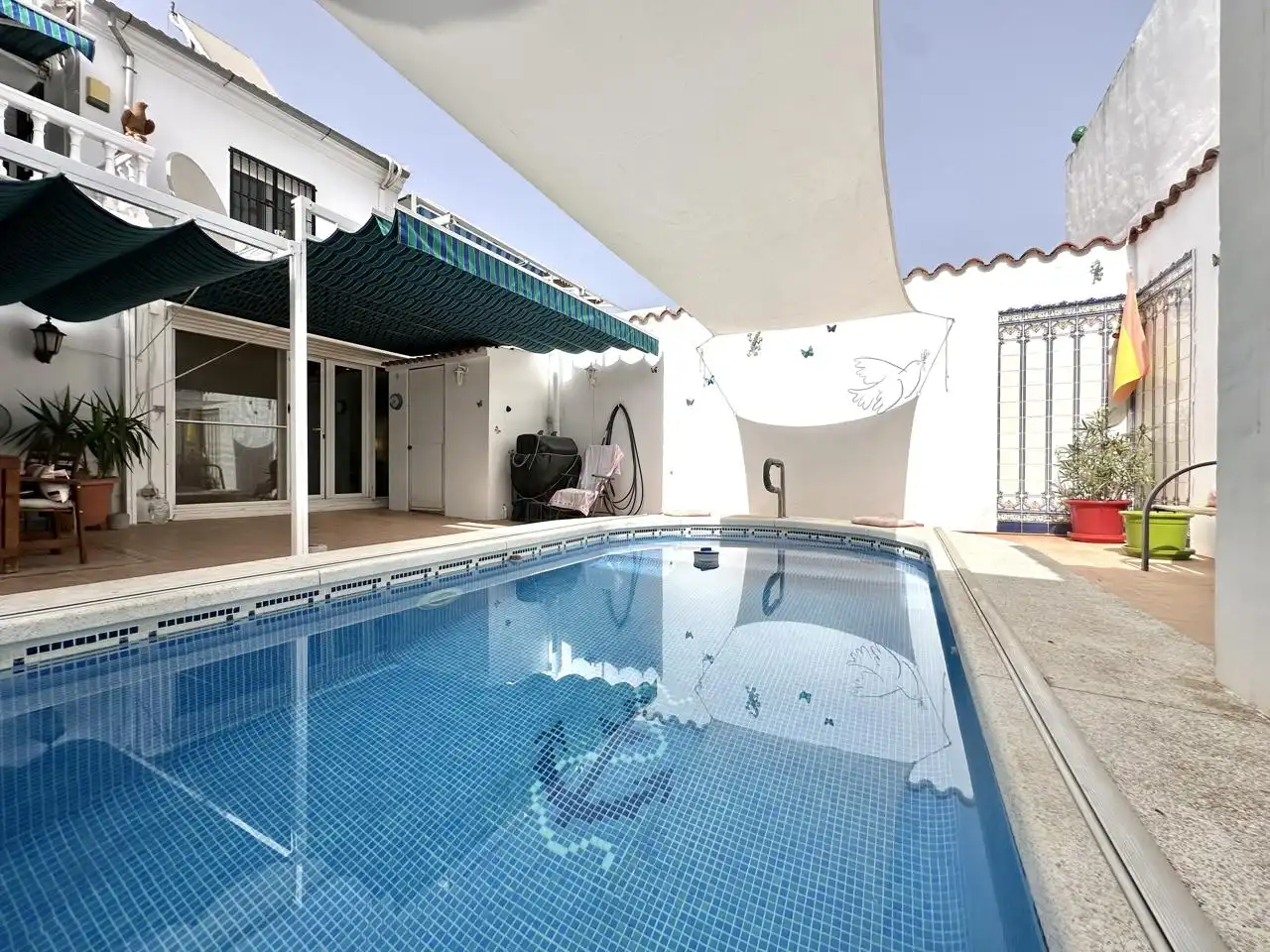 Piscina de Casa adosada en venta en Humilladero con Aire acondicionado, Terraza y Trastero