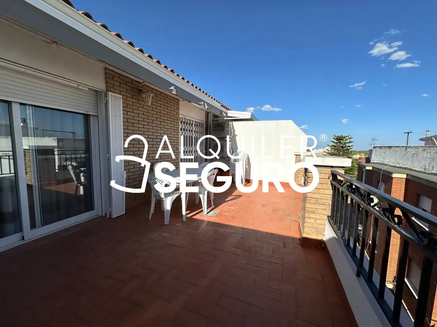 Terrace of Flat for rent in Chiva  with Air Conditioner, Terrace and Furnished