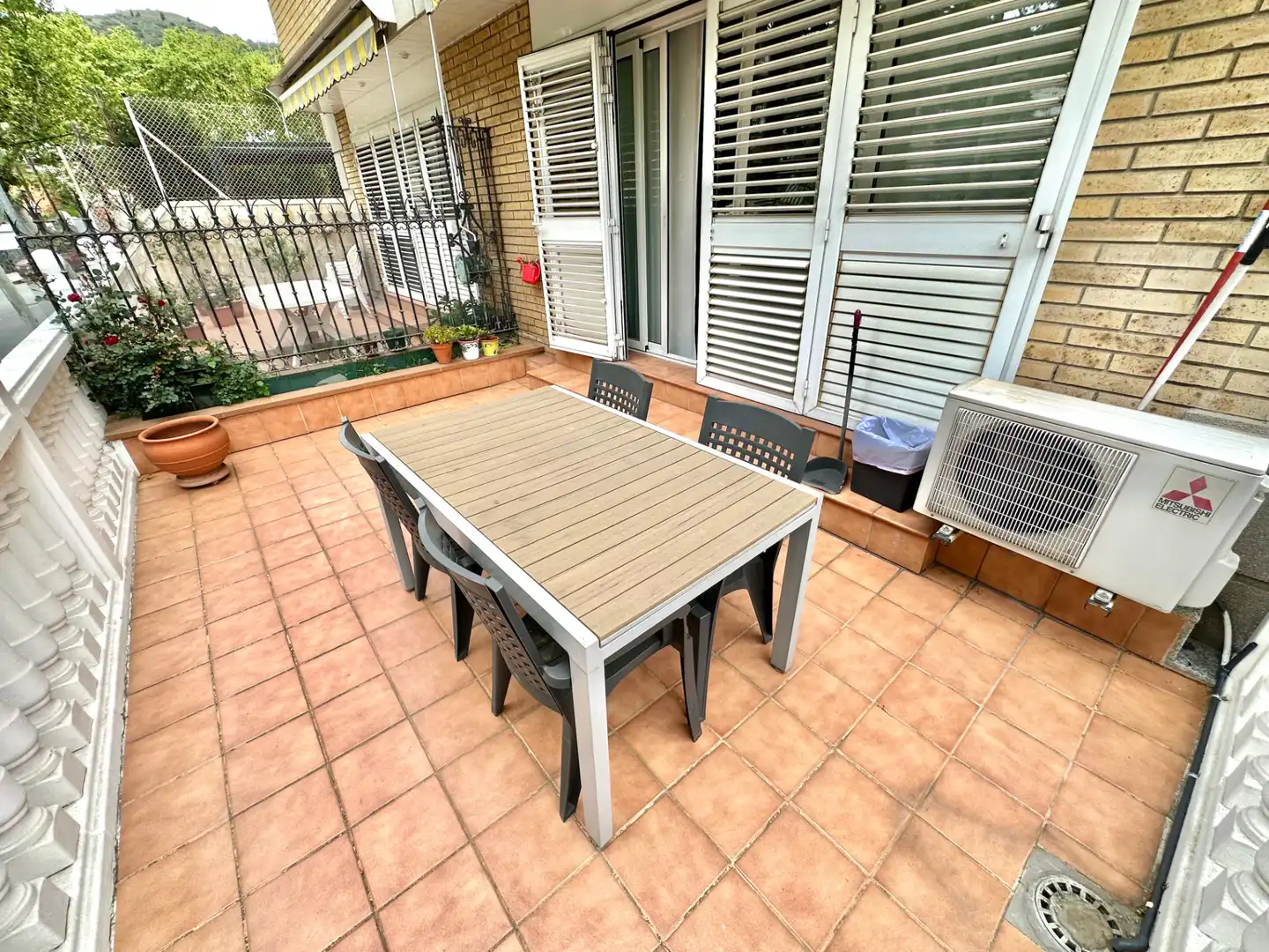 Terrace of Detached homes for sale in Santa Coloma de Gramenet  with Air Conditioner, Heating and Terrace