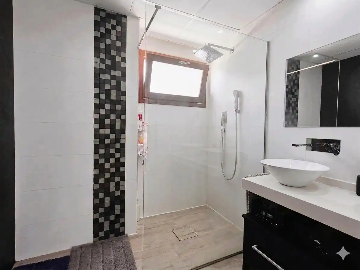 Baño de Casa o chalet en venta en Les Alqueries / Alquerías del Niño Perdido con Aire acondicionado, Calefacción y Terraza