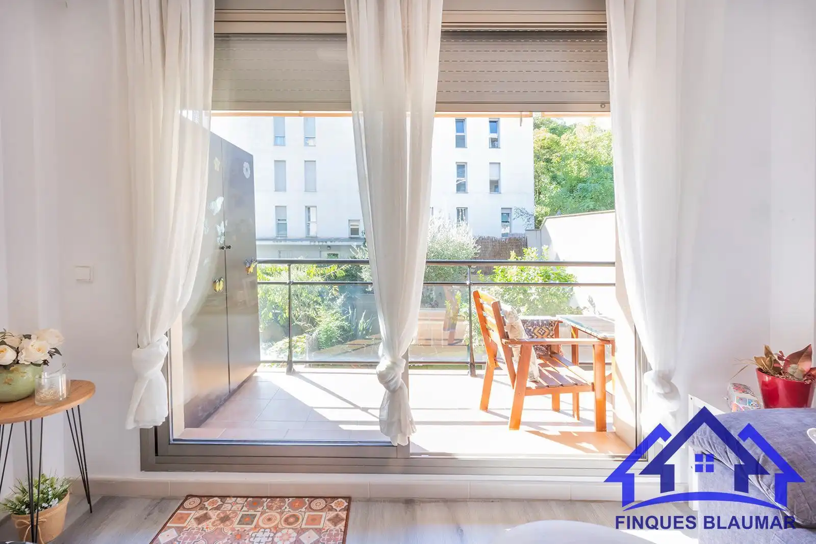 Flat with pool for sale in Urbanitzacions