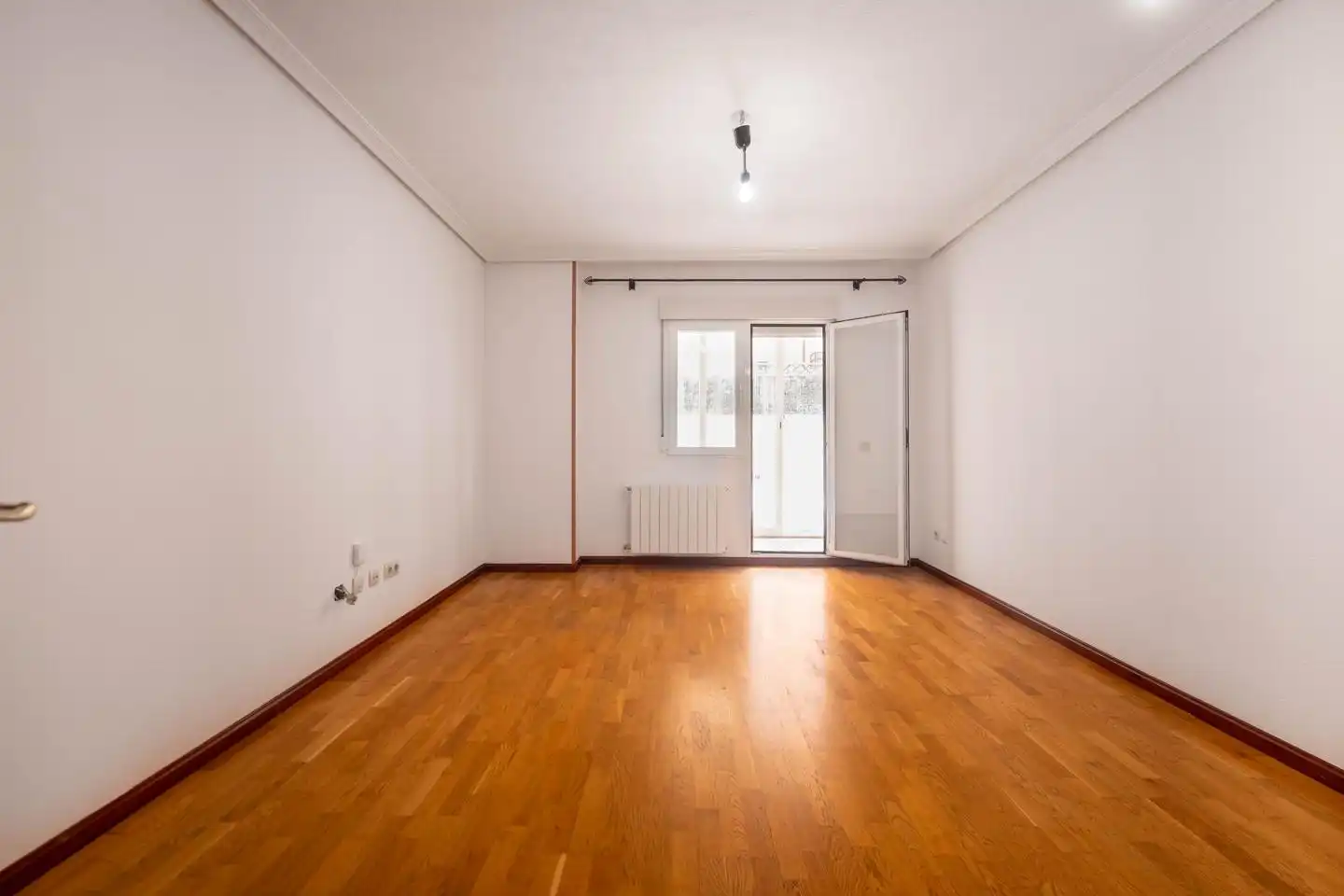 Wohnung mit Pool zum Verkauf in Calle Agustín Rodríguez Sahagún, imagen 2