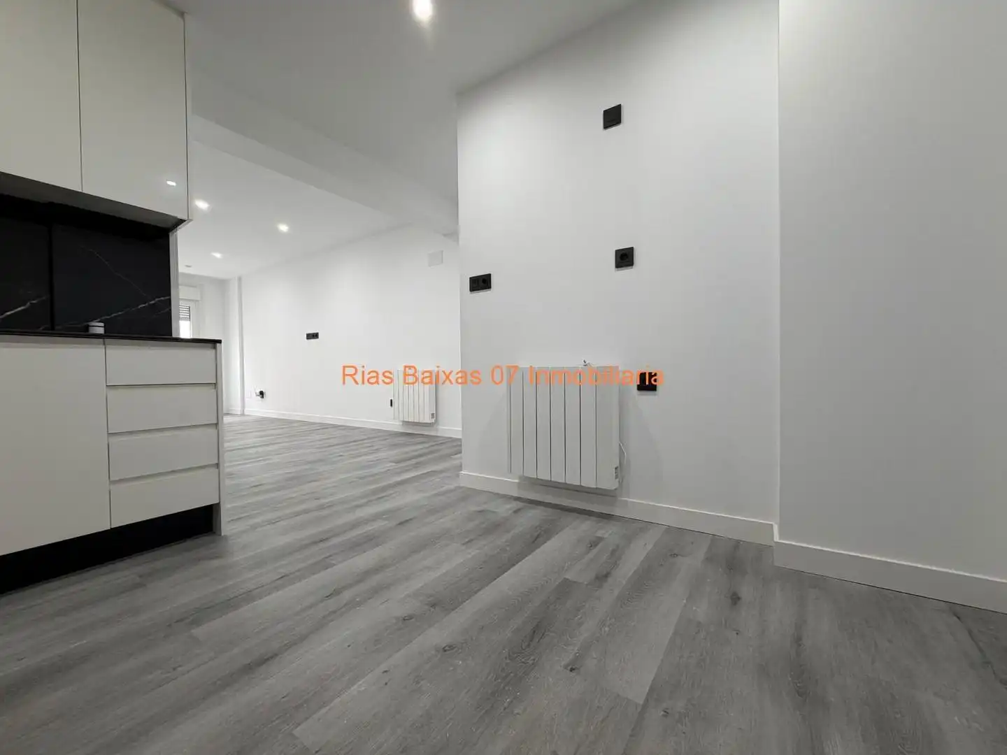 Piso en venta en Vigo  con Calefacción, Terraza y Trastero