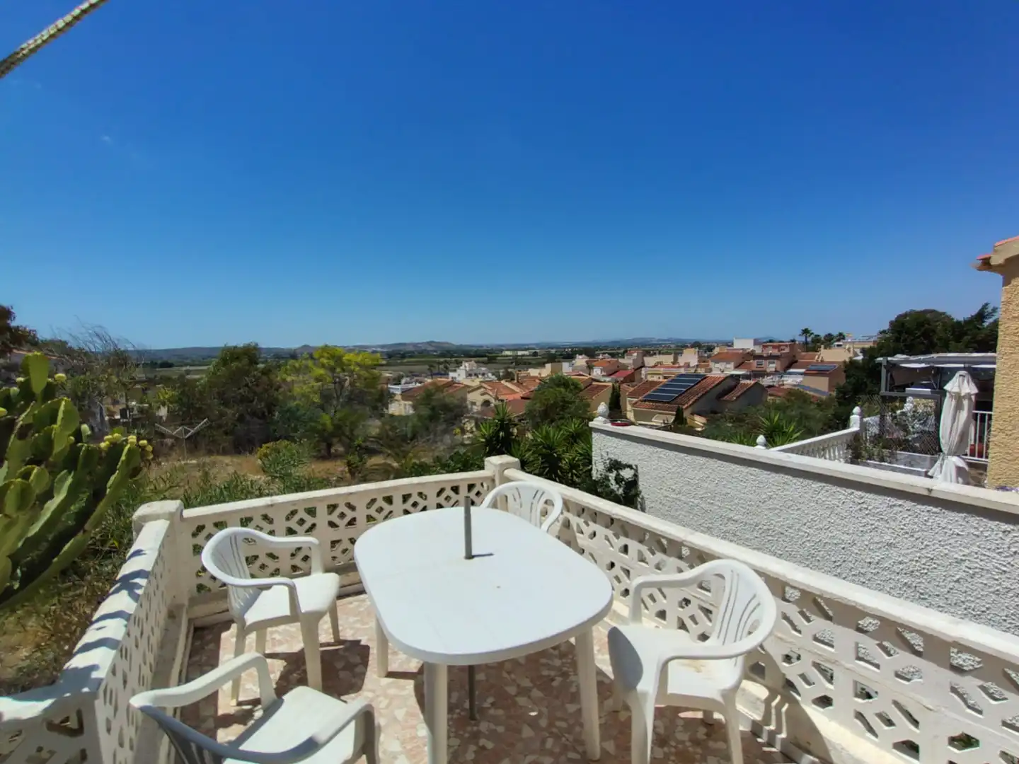 Terrasse von Haus oder Chalet zum Verkauf in San Fulgencio mit Klimaanlage, Privatgarten und Terrasse