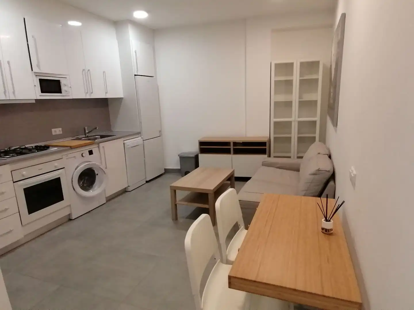 Living room of Flat for rent in Algeciras  with Furnished