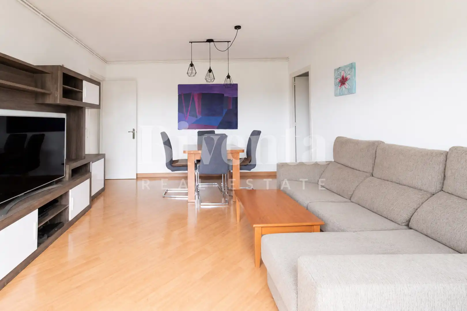Living room of Flat for sale in Igualada  with Heating, Parquet flooring and Balcony