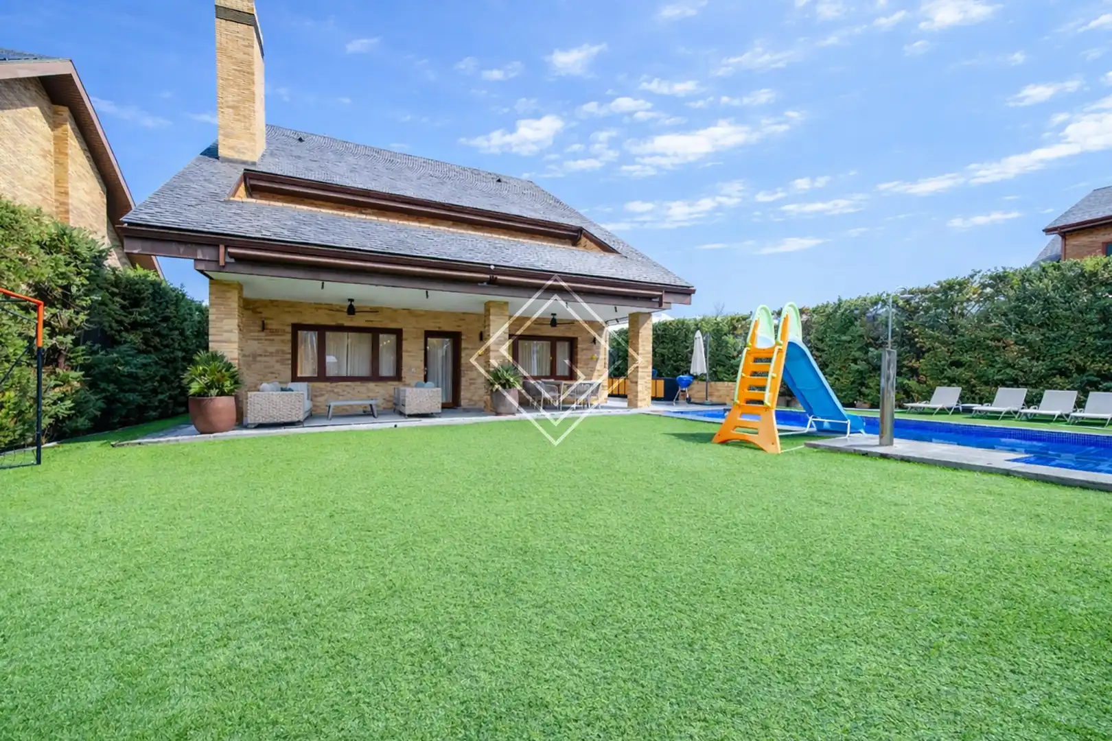 Chalet con piscina en venta en Ciudalcampo, imagen 3