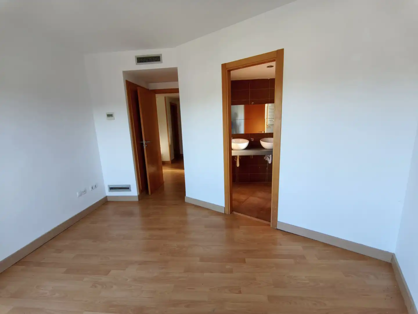 Casa con terraza en venta en Carrer Carlos Llinas Breva, imagen 13
