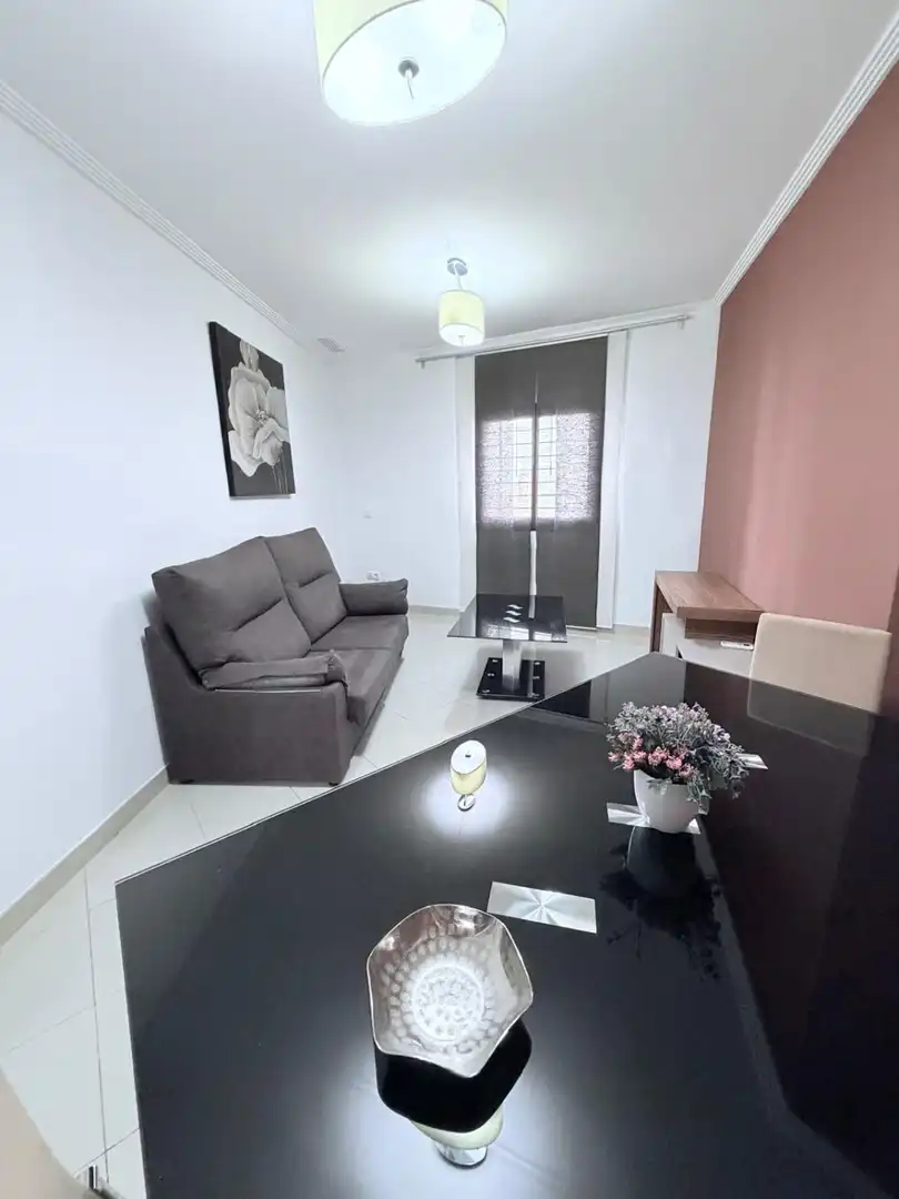 Sala d'estar de Pis en venda en Alcalá de Guadaira amb Aire condicionat
