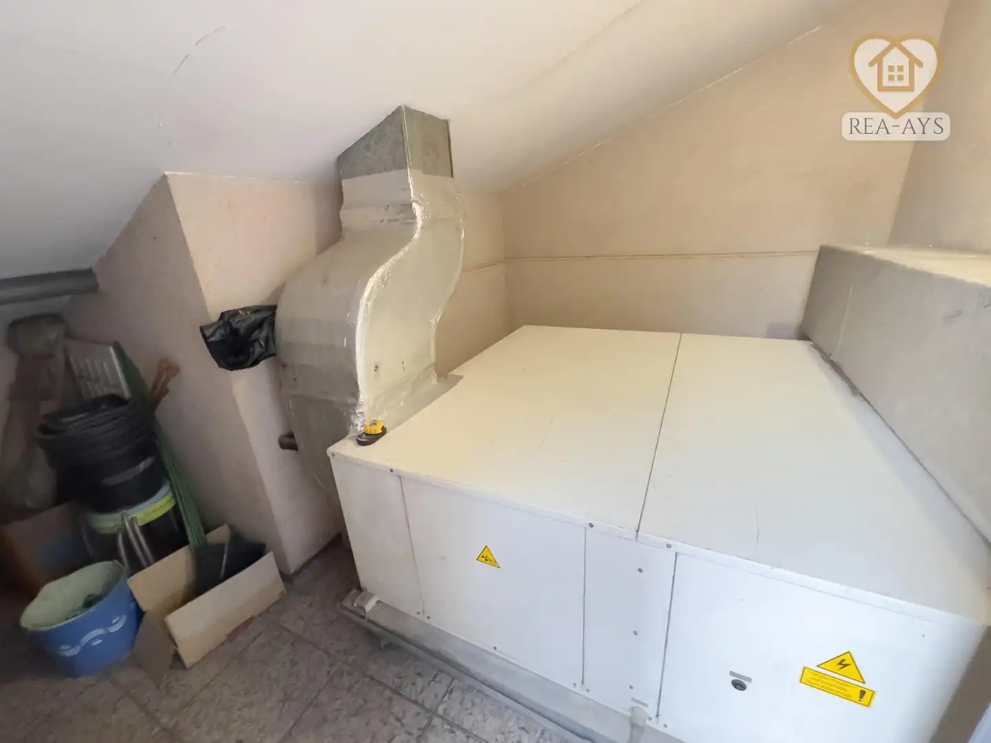 Houses for sale in Sant Vicenç Dels Horts  with Air Conditioner, Private garden and Terrace