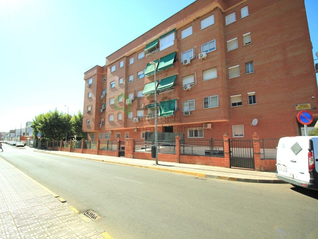 Vista exterior de Pis en venda en Badajoz Capital amb Aire condicionat