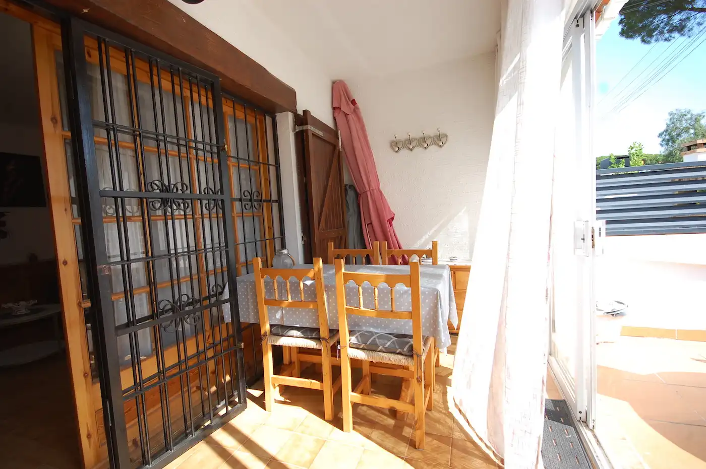 Casa adosada en venda en L'Escala amb Terrassa, Moblat i Forn