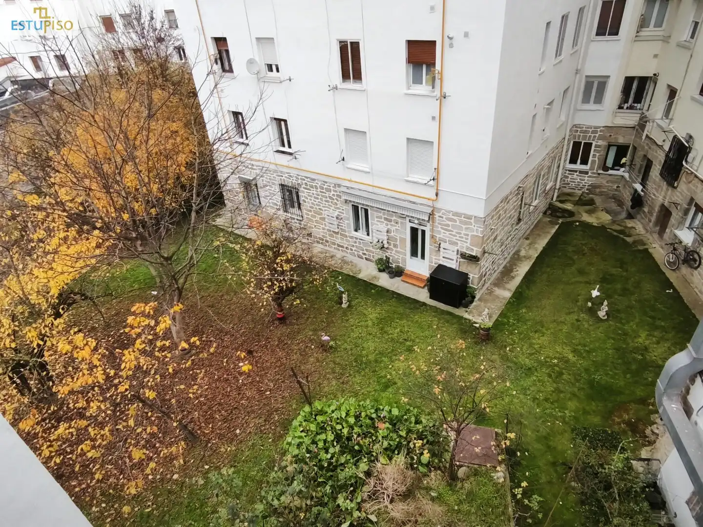 Jardí de Pis en venda en Vitoria - Gasteiz amb Calefacció, Parquet i Terrassa