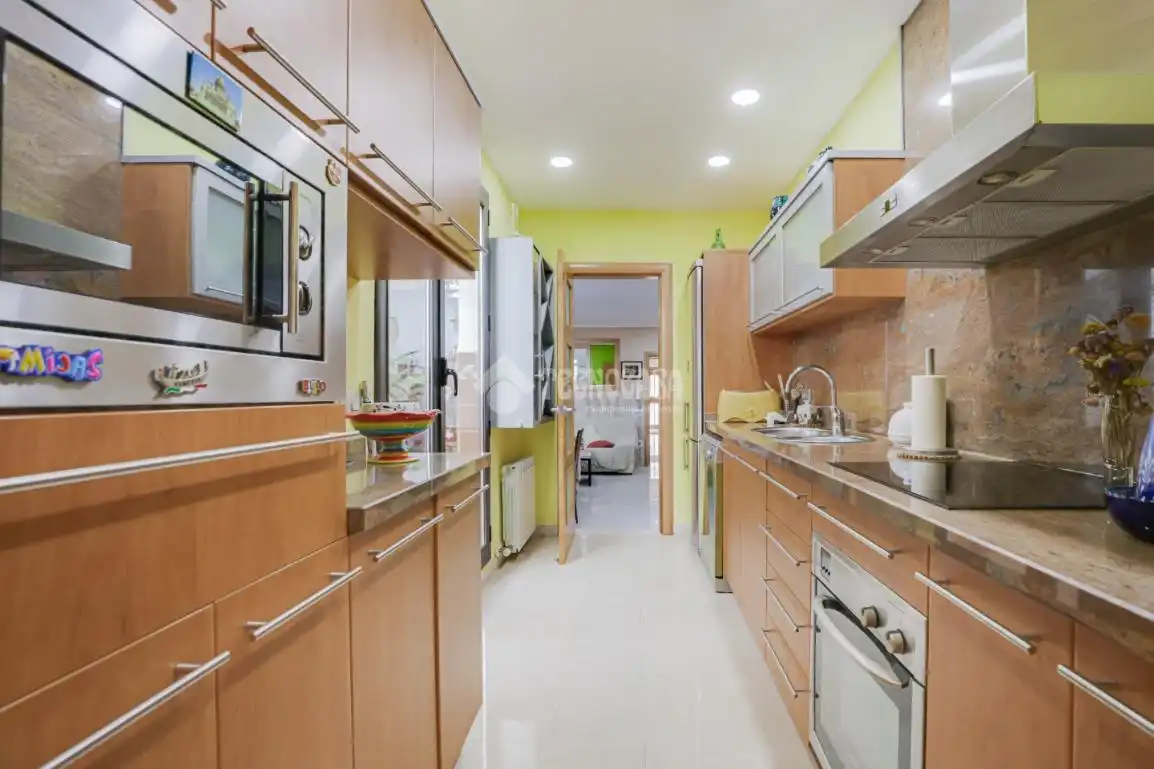 Kitchen of Flat for sale in Terrassa  with Air Conditioner, Heating and Terrace
