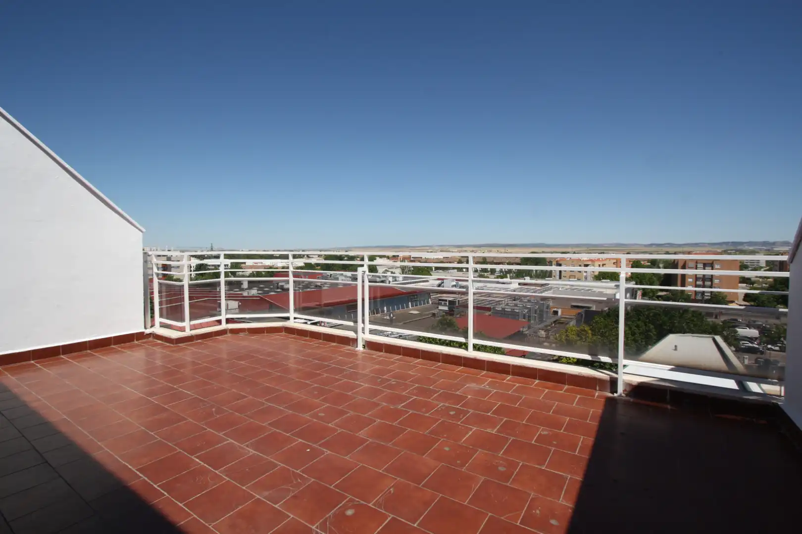 Terrassa de Àtic de lloguer en Albacete amb Aire condicionat, Calefacció i Terrassa