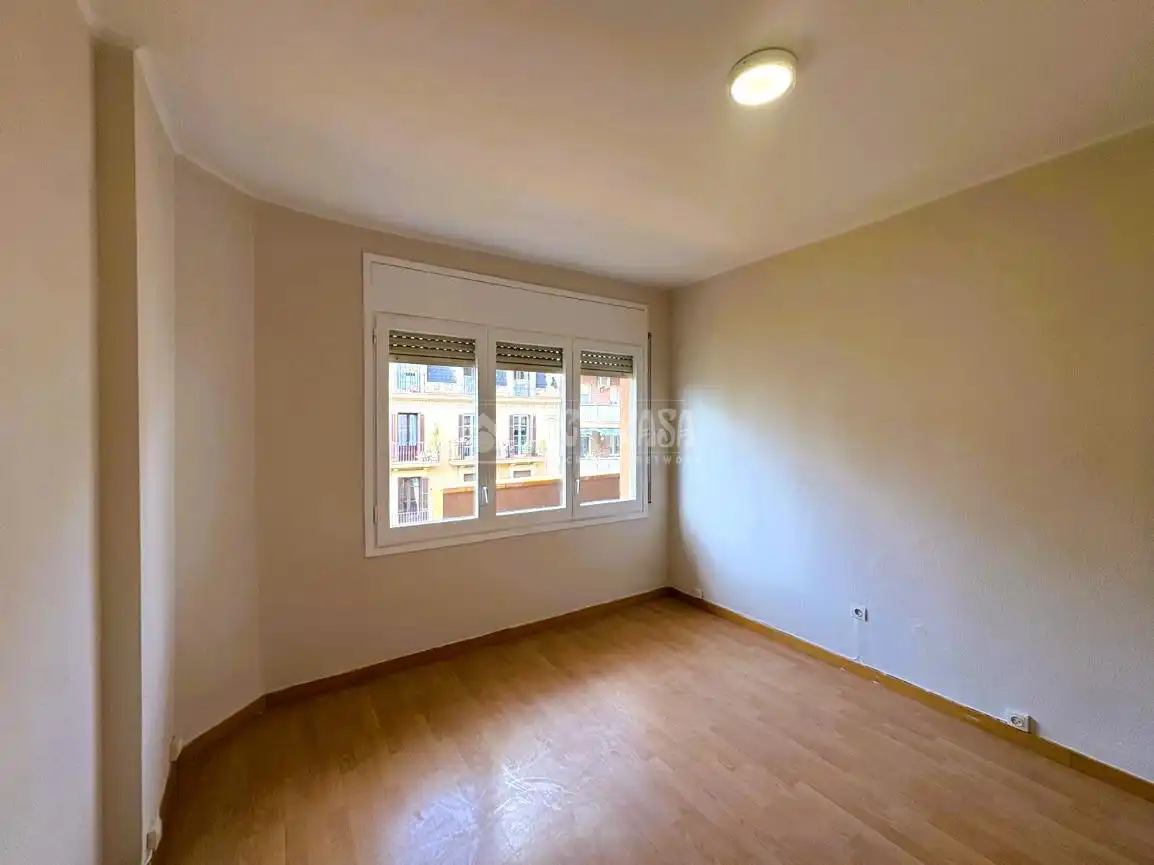 Bedroom of Flat for sale in Barcelona  with Terrace