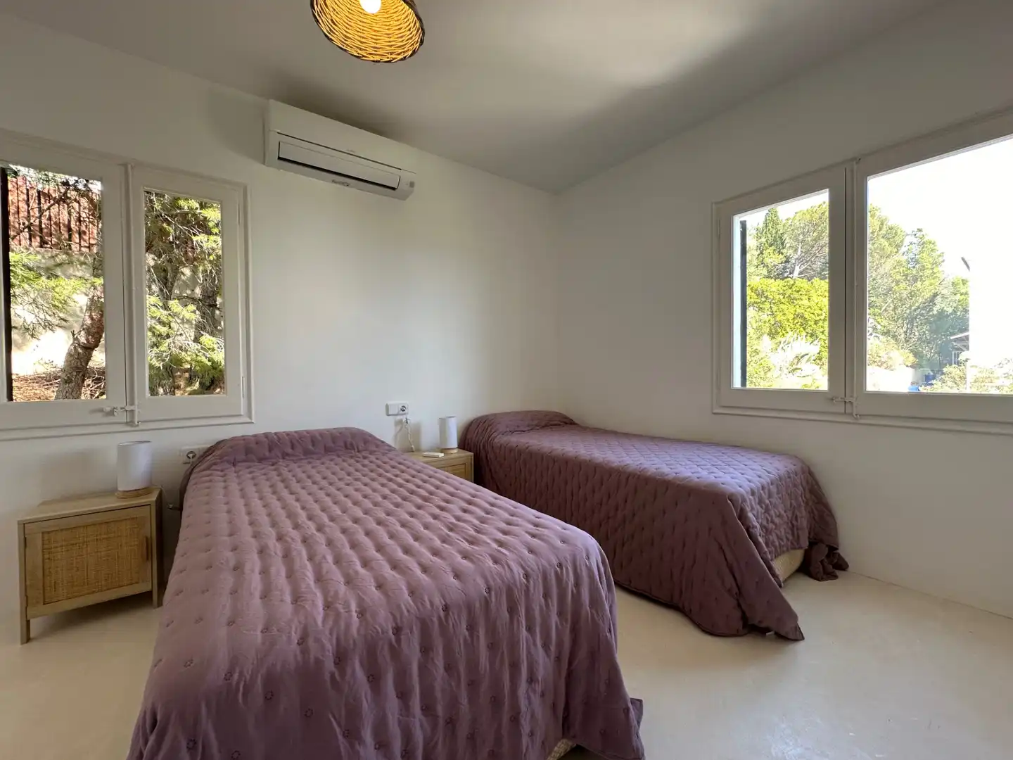 Dormitori de Casa adosada en venda en Roses amb Aire condicionat, Jardí privat i Terrassa