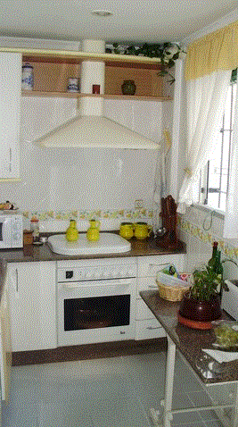 Kitchen of Flat to rent in  Sevilla Capital  with Air Conditioner and Furnished