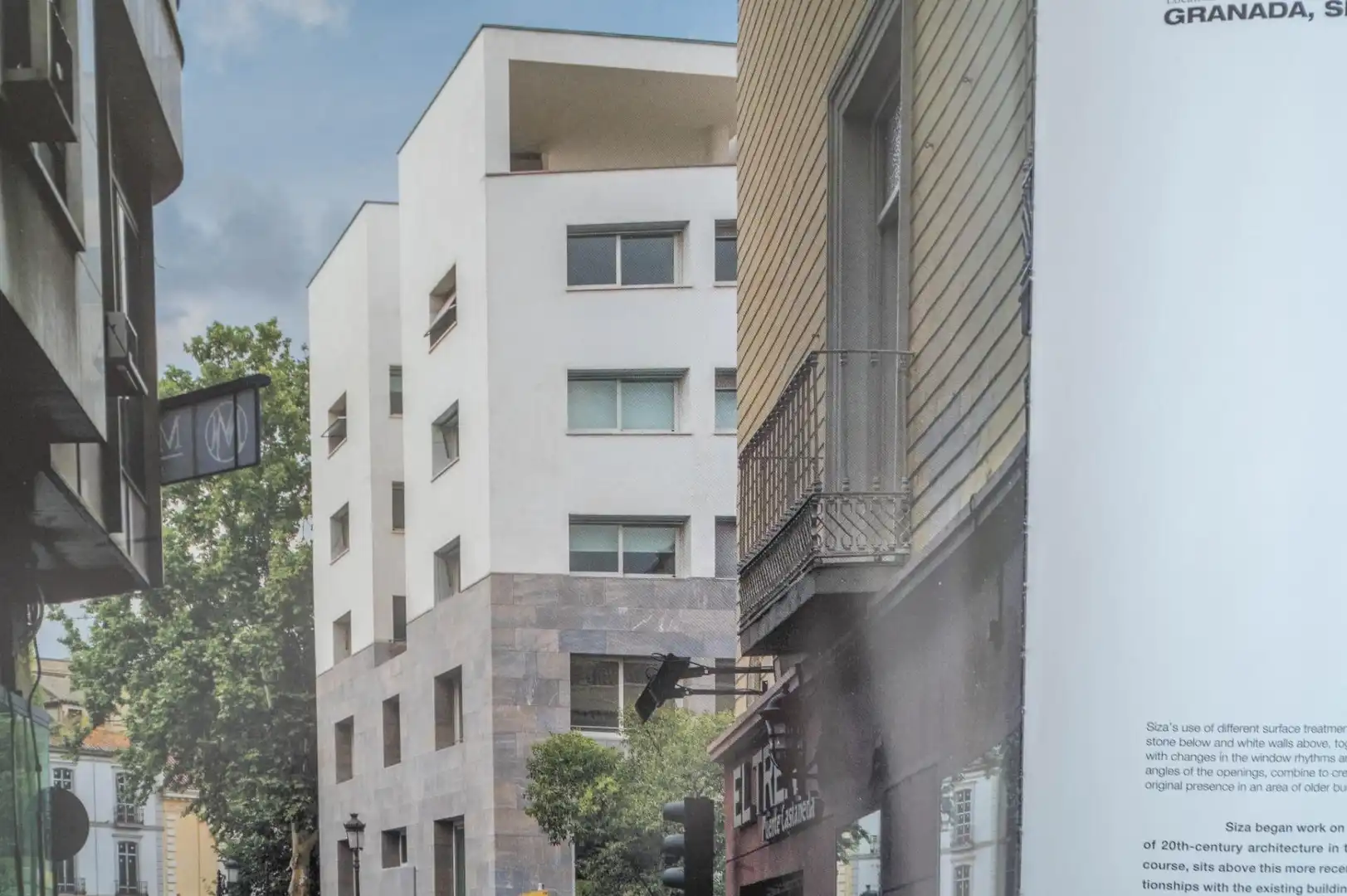 Vista exterior de Piso en venta en Granada con Calefacción, Parquet y Alarma