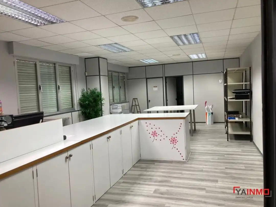 Nau industrial de lloguer en Vitoria - Gasteiz