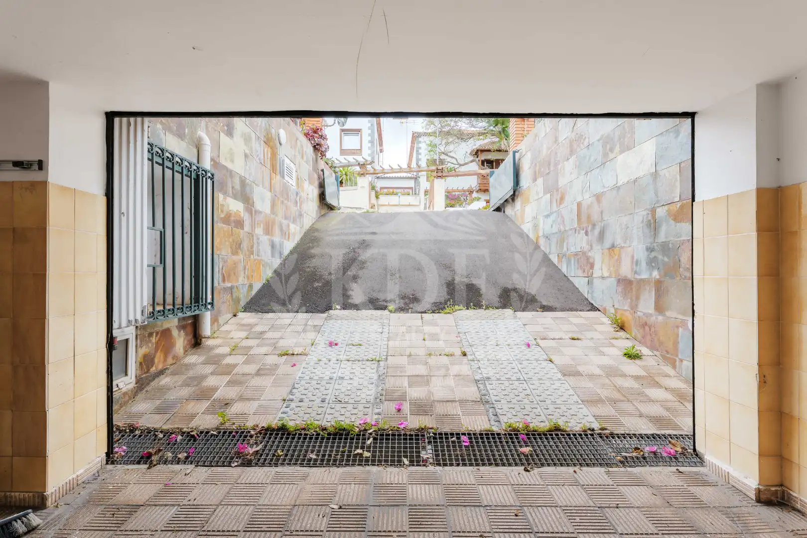 Aparcament de Casa adosada en venda en Santa Cruz de Tenerife amb Jardí privat, Terrassa i Balcó