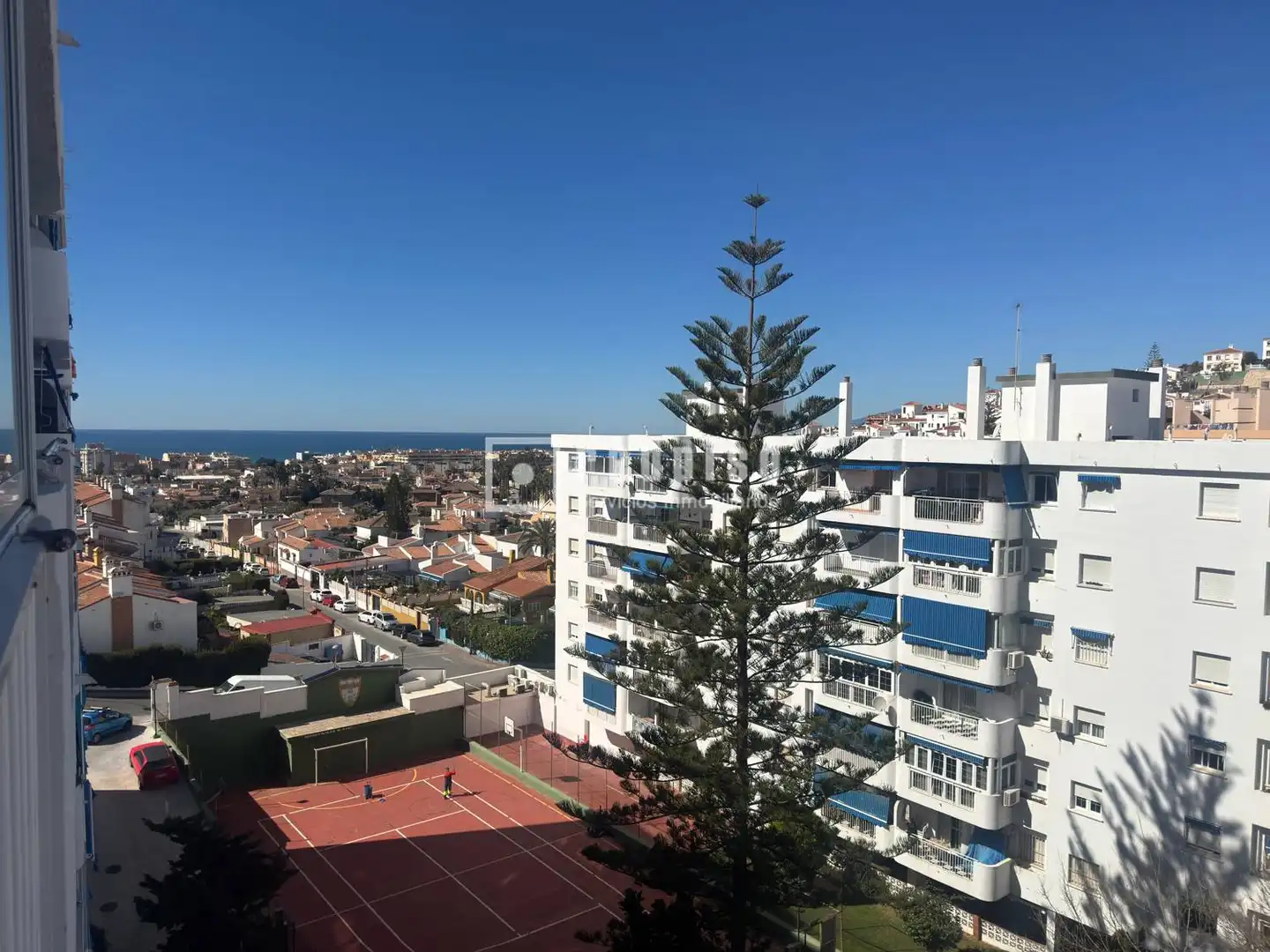 Vista exterior de Piso en venta en Rincón de la Victoria con Aire acondicionado y Terraza