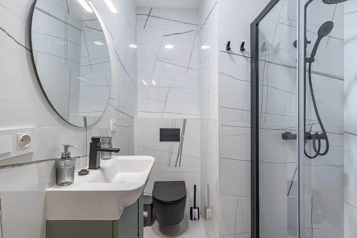 Baño de Piso de alquiler en Granada con Aire acondicionado, Amueblado y Balcón
