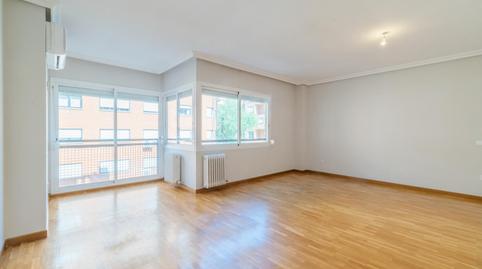 Foto 3 de Piso en venta en Del Campo de Calatrava, Tres Olivos - Valverde, Madrid