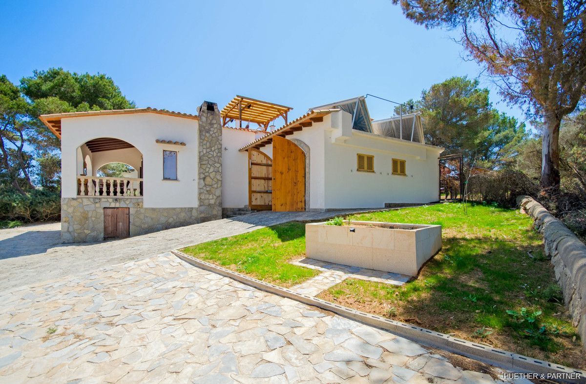 Vista exterior de Casa o xalet en venda en Manacor amb Calefacció