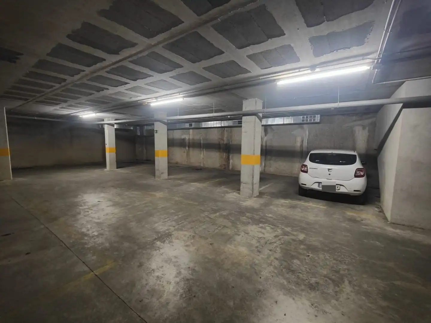 Einzelparkplatz zum Verkauf in Carrer d'Avinyó 101