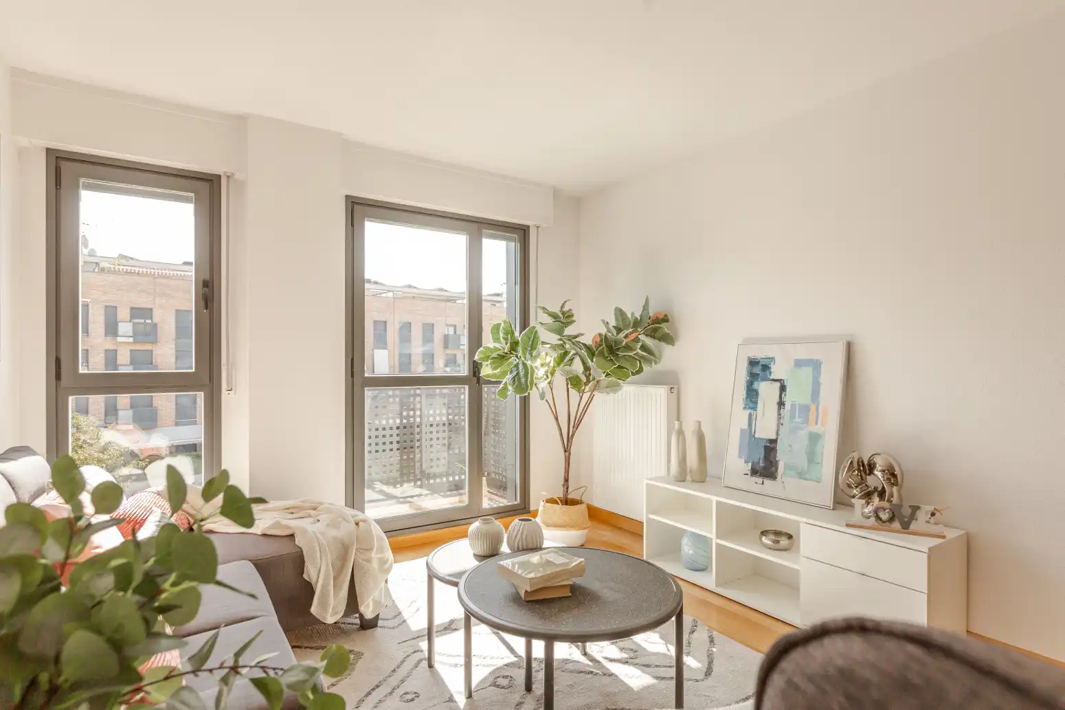 Sala de estar de Piso en venta en  Pamplona / Iruña con Calefacción, Jardín privado y Parquet