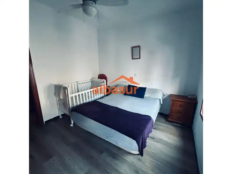 Dormitori de Casa o xalet en venda en Fernán-Núñez amb Aire condicionat, Terrassa i Moblat