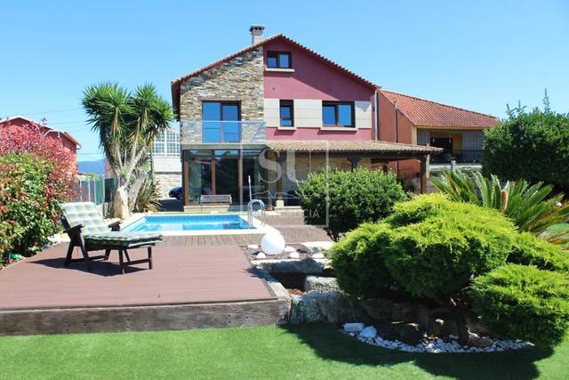 Casa-chalet en Venta en San Pedro da Ramallosa