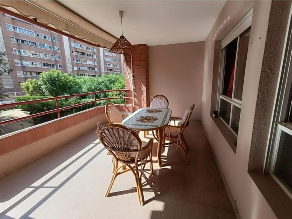 Terrassa de Pis de lloguer en Alicante / Alacant amb Aire condicionat, Calefacció i Jardí privat