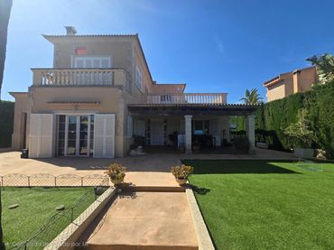 Villa con balcone in vendita a Badia Blava - Badia Gran - Tolleric